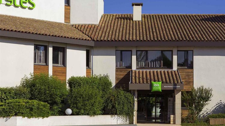 Ibis Styles Niort Poitou Charentes Exterior