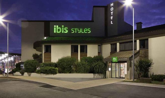Ibis Styles Niort Poitou Charentes Exterior