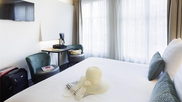 Ibis Styles Amsterdam Central Station Room