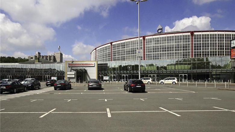 <b>Mercure Hotel Dortmund Messe & Kongress Exterior</b>. Images powered by <a href="https://iceportal.shijigroup.com/" title="IcePortal" target="_blank">IcePortal</a>.