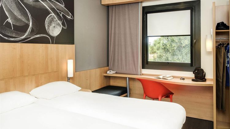 Ibis Montceau Les Mines Room