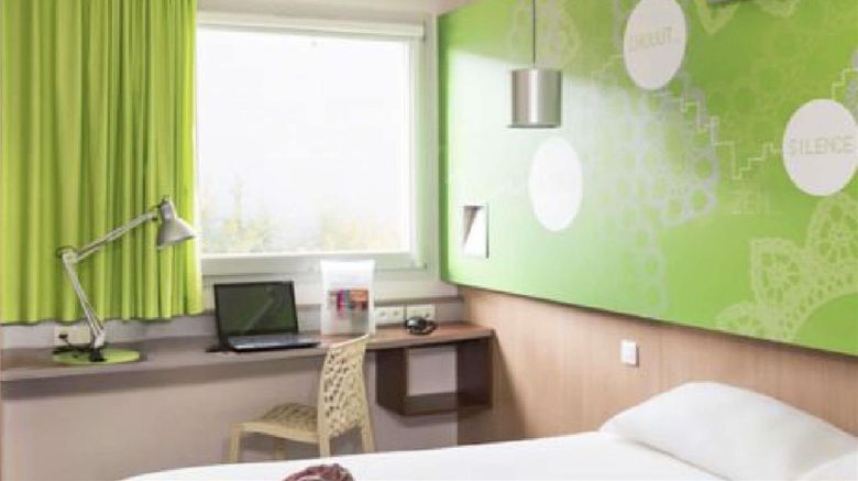 <b>Hotel Ibis Styles Bethune Bruay Room</b>. Images powered by <a href="https://iceportal.shijigroup.com/" title="IcePortal" target="_blank">IcePortal</a>.