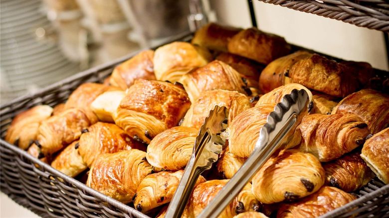 <b>Hotel Ibis Styles Bethune Bruay Restaurant</b>. Images powered by <a href="https://iceportal.shijigroup.com/" title="IcePortal" target="_blank">IcePortal</a>.