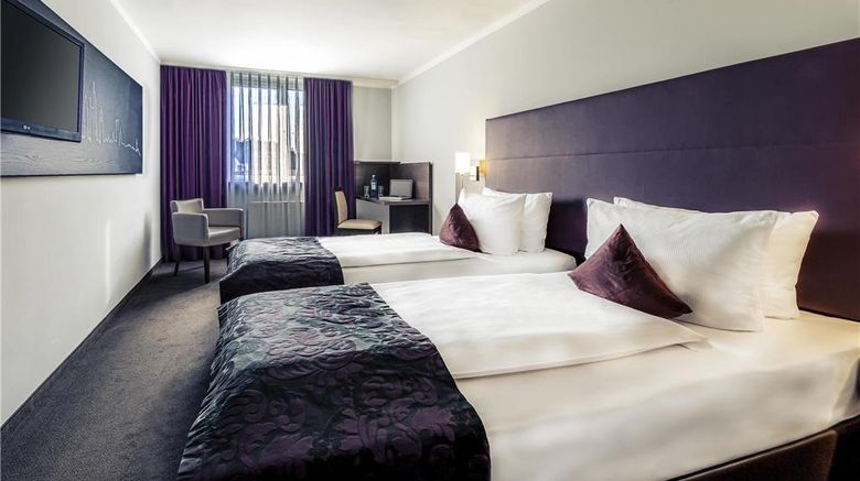 <b>Mercure Hotel Frankfurt City Messe Room</b>. Images powered by <a href="https://iceportal.shijigroup.com/" title="IcePortal" target="_blank">IcePortal</a>.