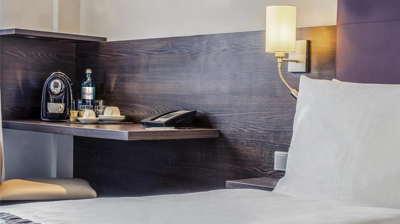 <b>Mercure Hotel Frankfurt City Messe Room</b>. Images powered by <a href="https://iceportal.shijigroup.com/" title="IcePortal" target="_blank">IcePortal</a>.