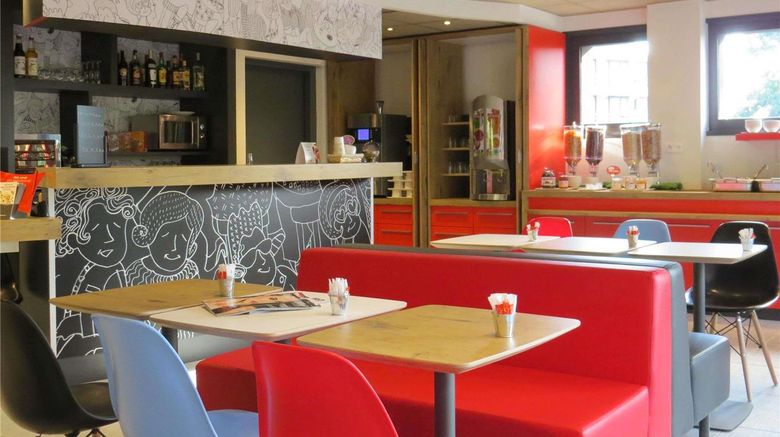 Hotel Ibis Soissons Exterior. Images powered by <a href="https://iceportal.shijigroup.com" target="_blank" rel="noopener">Ice Portal</a>.