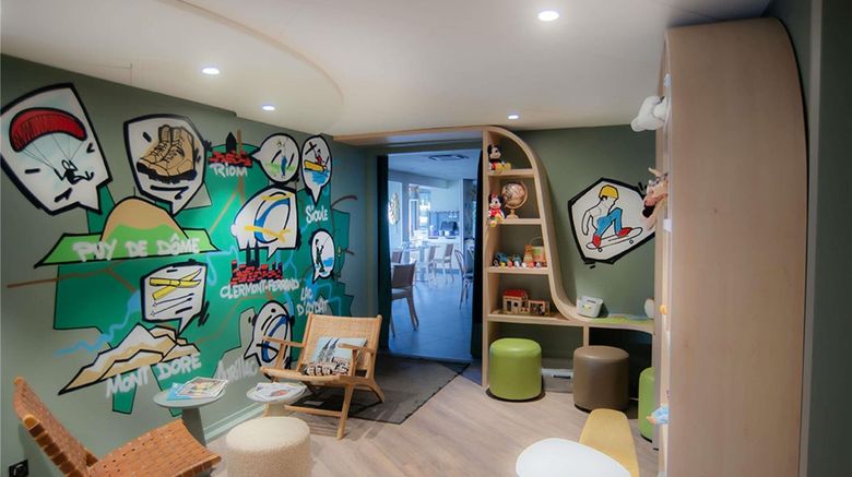 <b>Ibis Styles Le Brezet Airport Exterior</b>. Images powered by <a href="https://iceportal.shijigroup.com/" title="IcePortal" target="_blank">IcePortal</a>.