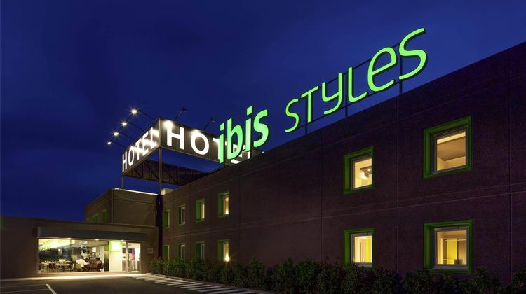 Ibis Styles Lleida Torrefarrera Exterior