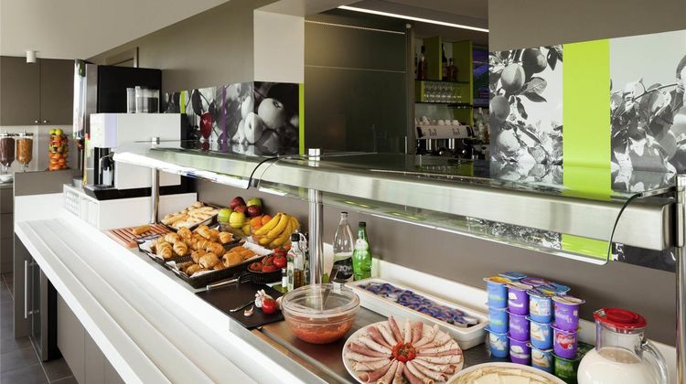 Ibis Styles Lleida Torrefarrera Exterior