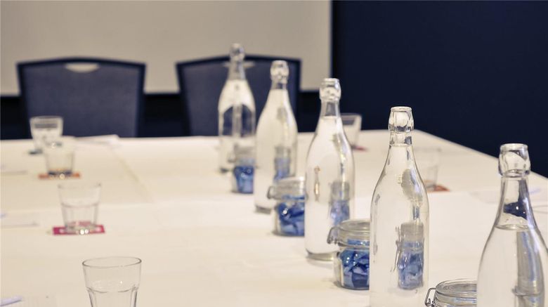 <b>Mercure North Melbourne Meeting</b>. Images powered by <a href="https://iceportal.shijigroup.com/" title="IcePortal" target="_blank">IcePortal</a>.