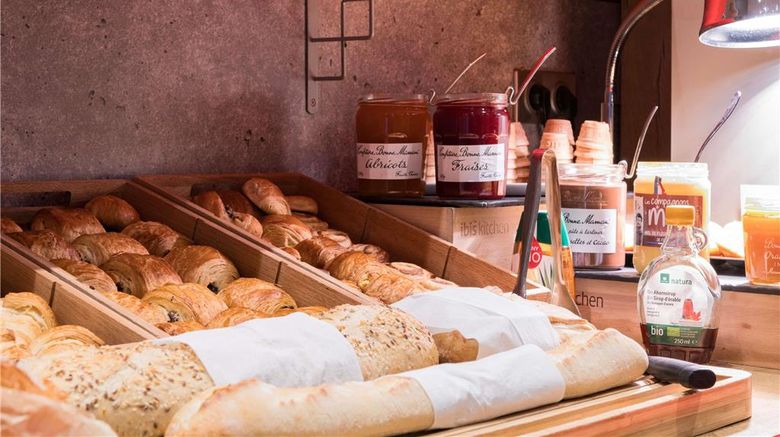 <b>Ibis Paris Gare Du Nord Restaurant</b>. Images powered by <a href="https://iceportal.shijigroup.com/" title="IcePortal" target="_blank">IcePortal</a>.