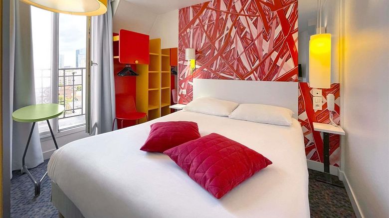 <b>Ibis Styles Paris La Defense Courbevoie Room</b>. Images powered by <a href="https://iceportal.shijigroup.com/" title="IcePortal" target="_blank">IcePortal</a>.
