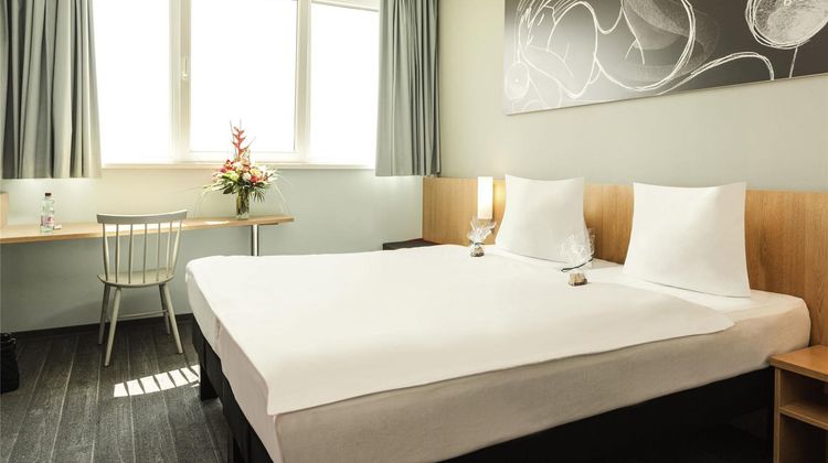 Ibis Vienna Airport Room