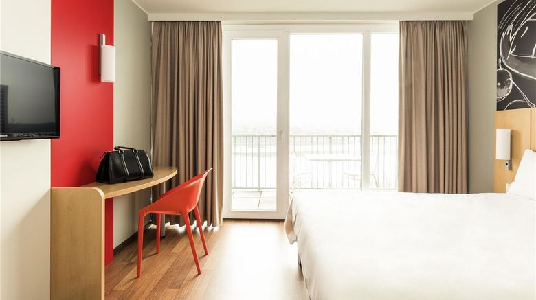 <b>Ibis Worthersee Hotel Room</b>. Images powered by <a href="https://iceportal.shijigroup.com/" title="IcePortal" target="_blank">IcePortal</a>.