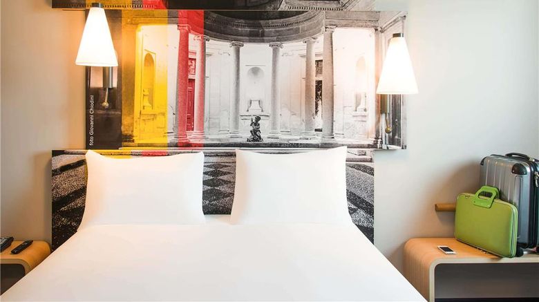 <b>Ibis Milano Fiera Room</b>. Images powered by <a href="https://iceportal.shijigroup.com/" title="IcePortal" target="_blank">IcePortal</a>.