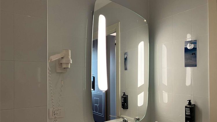 Ibis Milano Fiera Room