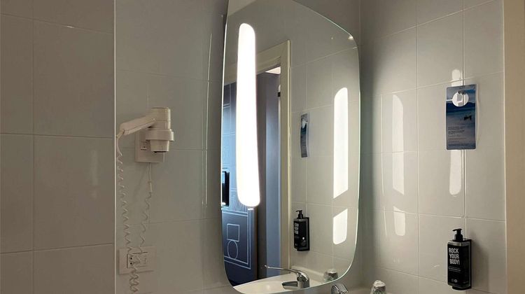 Ibis Milano Fiera Room