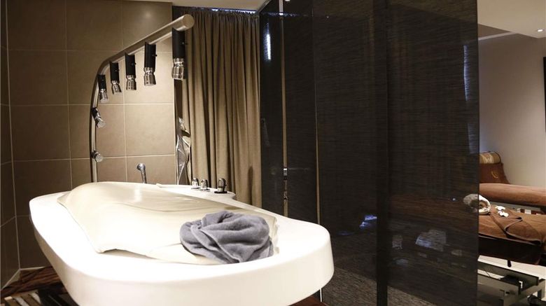 <b>The Sebel Melbourne Docklands Spa</b>. Images powered by <a href="https://iceportal.shijigroup.com/" title="IcePortal" target="_blank">IcePortal</a>.