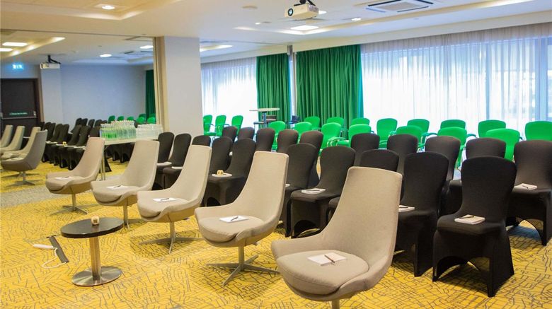 <b>Novotel London Wembley Meeting</b>. Images powered by <a href="https://iceportal.shijigroup.com/" title="IcePortal" target="_blank">IcePortal</a>.