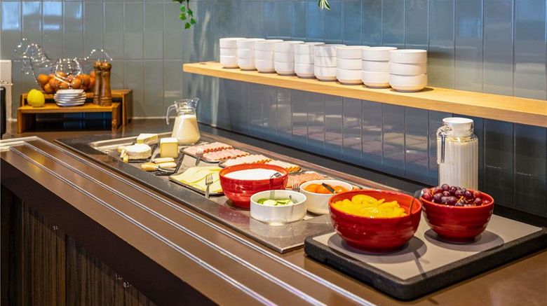<b>Ibis Styles Brussels Centre Stephanie Restaurant</b>. Images powered by <a href="https://iceportal.shijigroup.com/" title="IcePortal" target="_blank">IcePortal</a>.