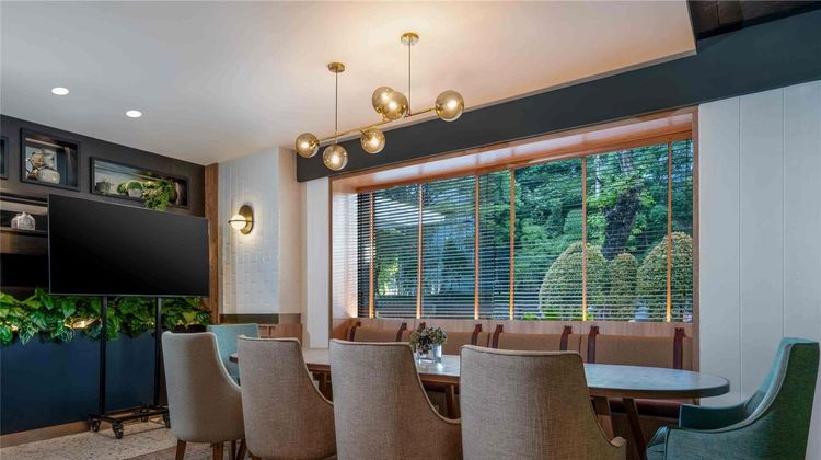 Mercure Jakarta Sabang Restaurant