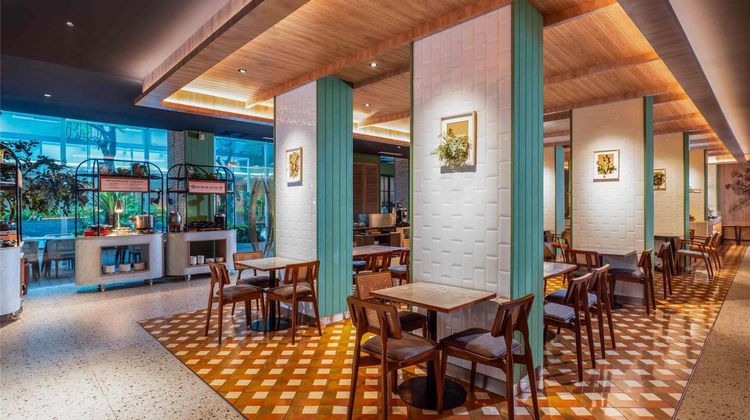 Mercure Jakarta Sabang Restaurant