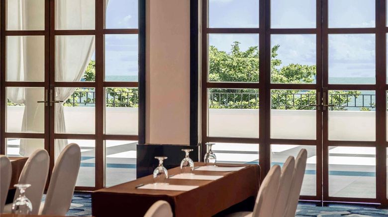 <b>Sofitel Singapore Sentosa Resort & Spa Meeting</b>. Images powered by <a href="https://iceportal.shijigroup.com/" title="IcePortal" target="_blank">IcePortal</a>.
