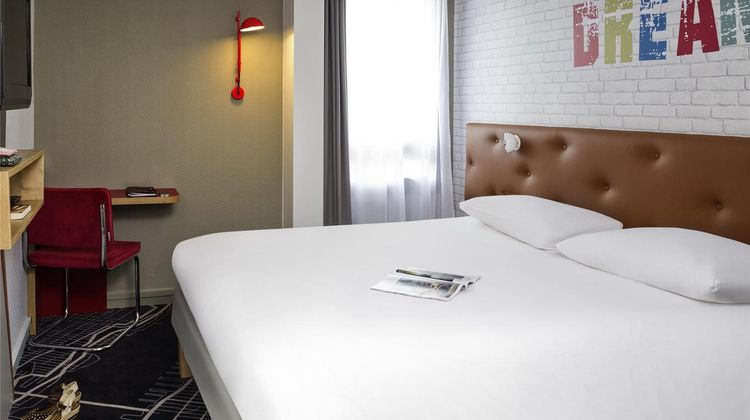 Ibis Styles Chartres Room