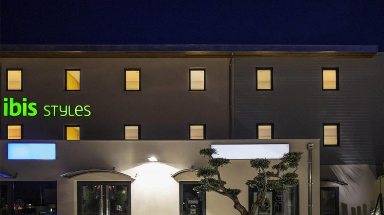 Ibis Styles Villeneuve Sur Lot Exterior