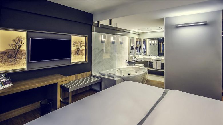 <b>Mercure Uberlandia Plaza Shopping Hotel Room</b>. Images powered by <a href="https://iceportal.shijigroup.com/" title="IcePortal" target="_blank">IcePortal</a>.