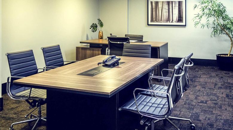 <b>Mercure Uberlandia Plaza Shopping Hotel Meeting</b>. Images powered by <a href="https://iceportal.shijigroup.com/" title="IcePortal" target="_blank">IcePortal</a>.