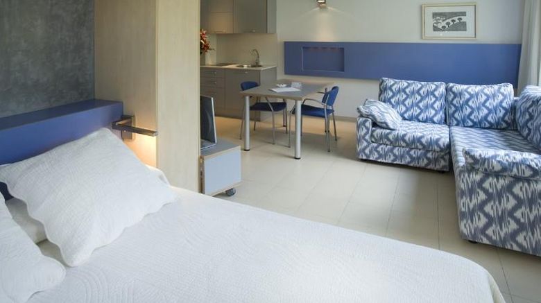 <b>Atenea Park Suites Apartments Room</b>. Images powered by <a href="https://iceportal.shijigroup.com/" title="IcePortal" target="_blank">IcePortal</a>.