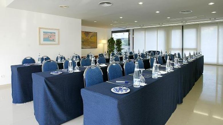 <b>Atenea Park Suites Apartments Meeting</b>. Images powered by <a href="https://iceportal.shijigroup.com/" title="IcePortal" target="_blank">IcePortal</a>.