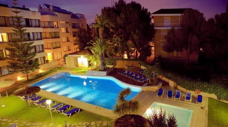 Atenea Park Suites Apartments Pool
