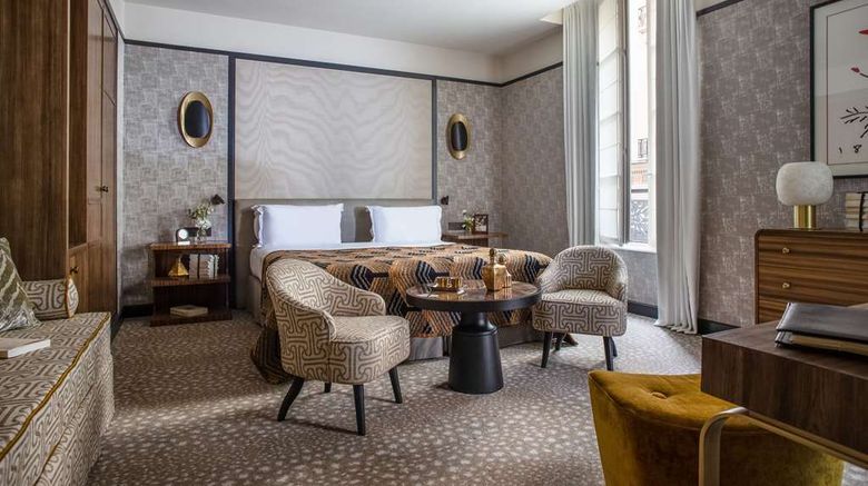 <b>The Esprit Saint Germain Hotel Room</b>. Images powered by <a href="https://iceportal.shijigroup.com/" title="IcePortal" target="_blank">IcePortal</a>.