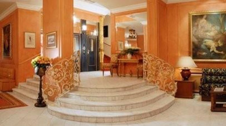 <b>Bristol Hotel Lobby</b>. Images powered by <a href="https://iceportal.shijigroup.com/" title="IcePortal" target="_blank">IcePortal</a>.