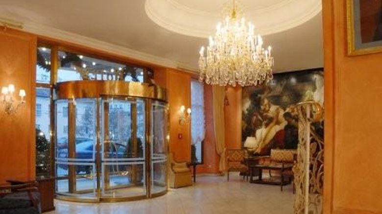 <b>Bristol Hotel Lobby</b>. Images powered by <a href="https://iceportal.shijigroup.com/" title="IcePortal" target="_blank">IcePortal</a>.