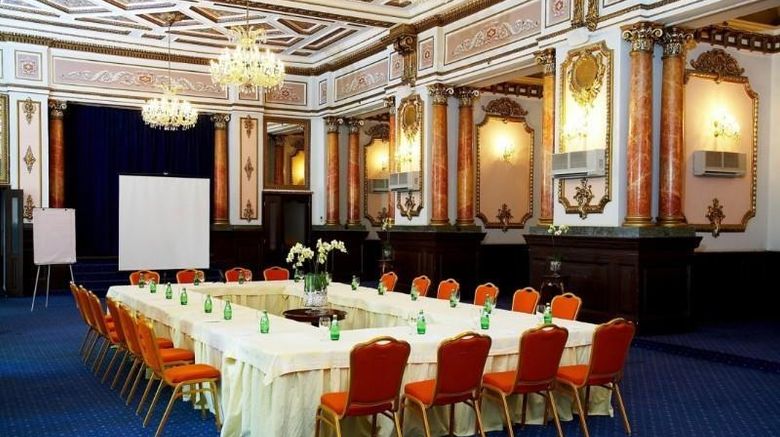 <b>Londonskaya Hotel Meeting</b>. Images powered by <a href="https://iceportal.shijigroup.com/" title="IcePortal" target="_blank">IcePortal</a>.