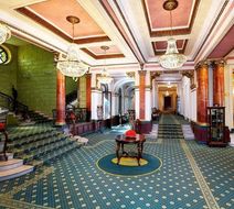 Londonskaya Hotel Lobby