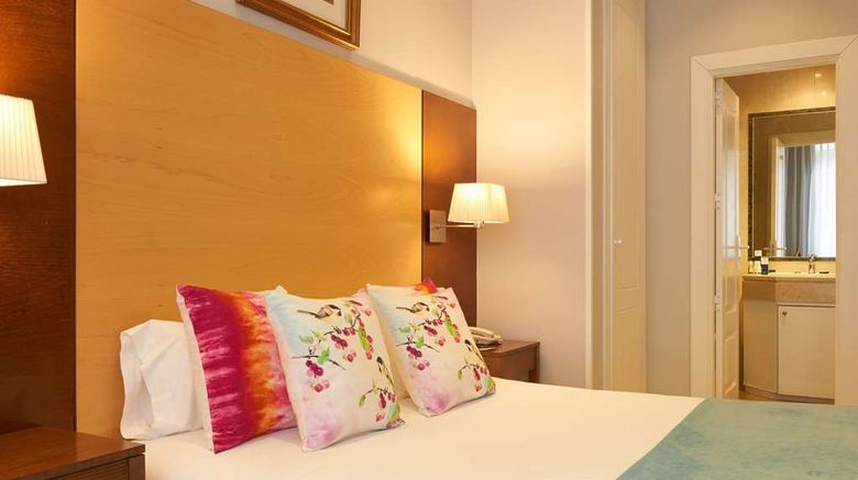 <b>Suites Barrio De Salamanca Suite</b>. Images powered by <a href="https://iceportal.shijigroup.com/" title="IcePortal" target="_blank">IcePortal</a>.