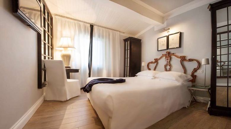 <b>Hotel Cellai Room</b>. Images powered by <a href="https://iceportal.shijigroup.com/" title="IcePortal" target="_blank">IcePortal</a>.