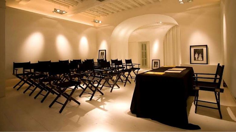 <b>Hotel Cellai Meeting</b>. Images powered by <a href="https://iceportal.shijigroup.com/" title="IcePortal" target="_blank">IcePortal</a>.