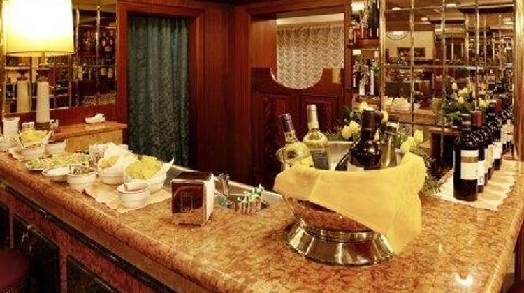 Santa Barbara Hotel Restaurant