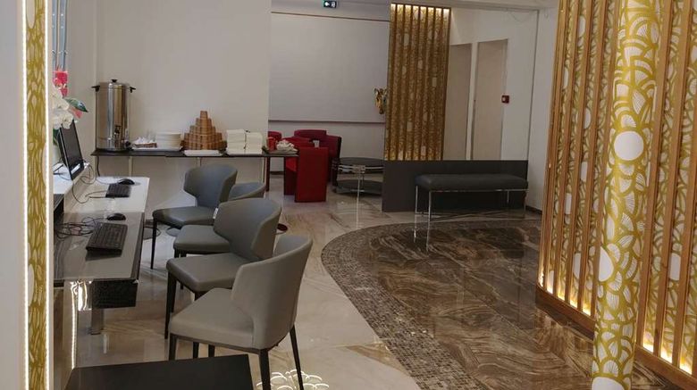 <b>Aida Opera Hotel Lobby</b>. Images powered by <a href="https://iceportal.shijigroup.com/" title="IcePortal" target="_blank">IcePortal</a>.