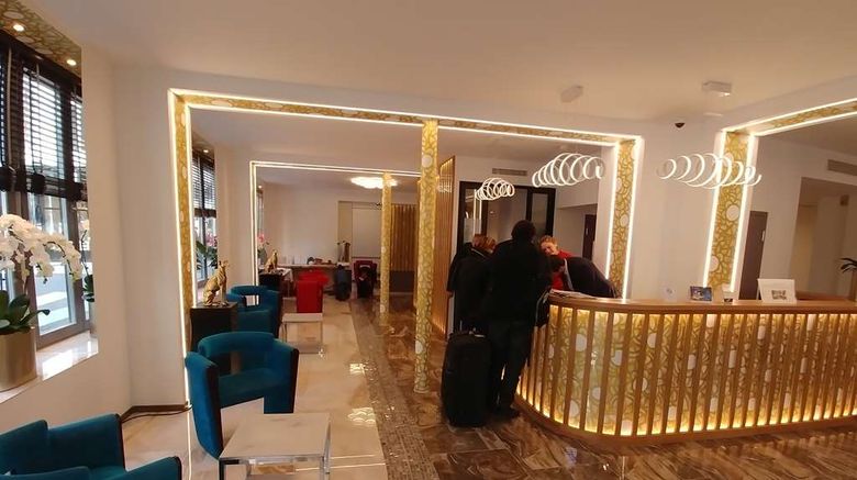 <b>Aida Opera Hotel Lobby</b>. Images powered by <a href="https://iceportal.shijigroup.com/" title="IcePortal" target="_blank">IcePortal</a>.
