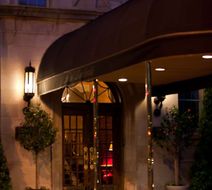 Hotel Lombardy Exterior