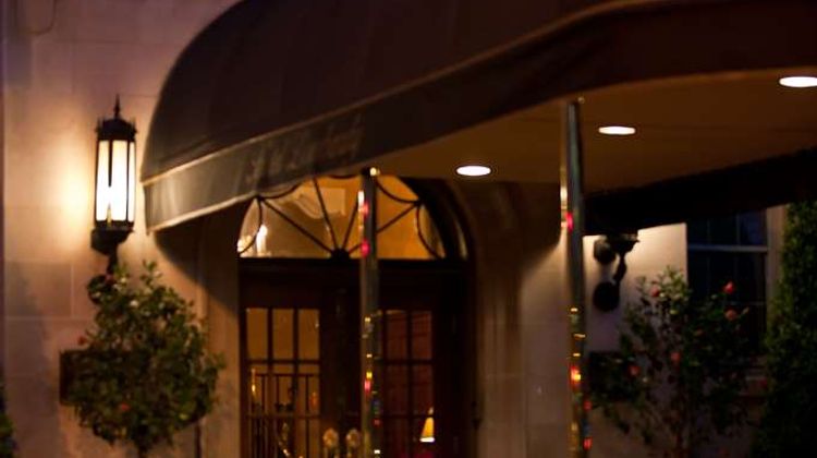 Hotel Lombardy Exterior