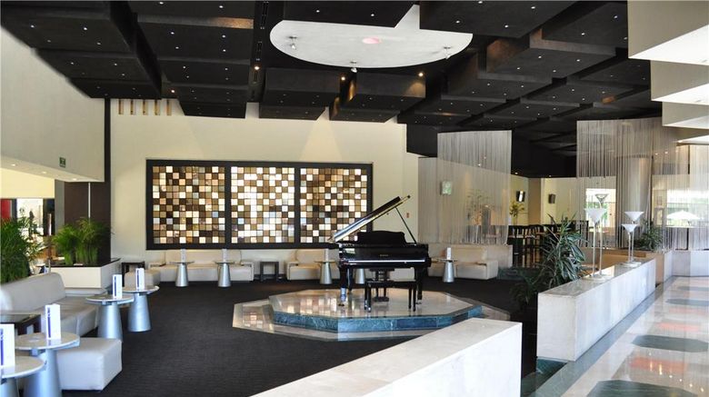 <b>Hotel Royal Pedregal Lobby</b>. Images powered by <a href="https://iceportal.shijigroup.com/" title="IcePortal" target="_blank">IcePortal</a>.
