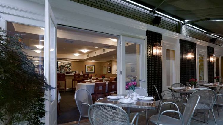 State Plaza Restaurant