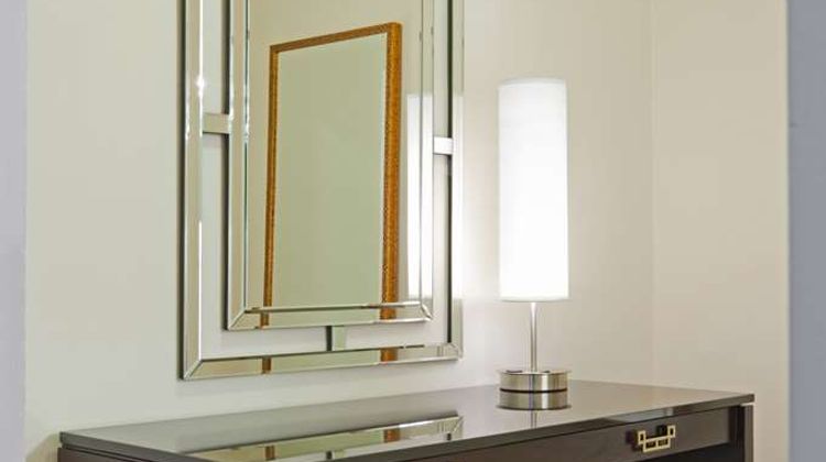 State Plaza Room